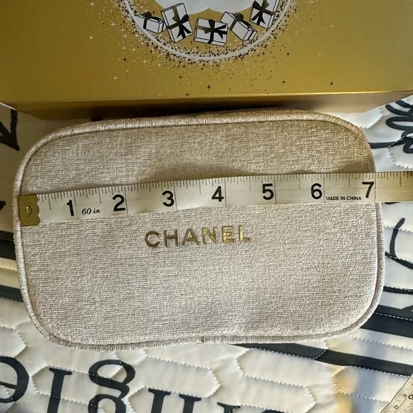 Chanel gift set - Picture 7 of 8